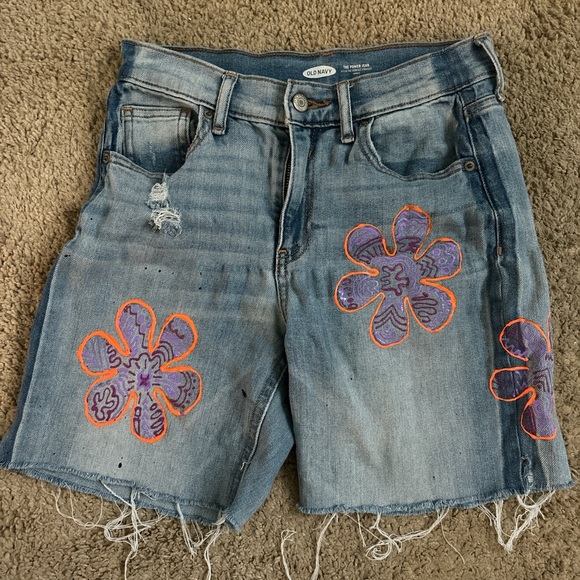 Flower Power Hand Painted Jean Shorts Size 0 - Picture 3 of 6